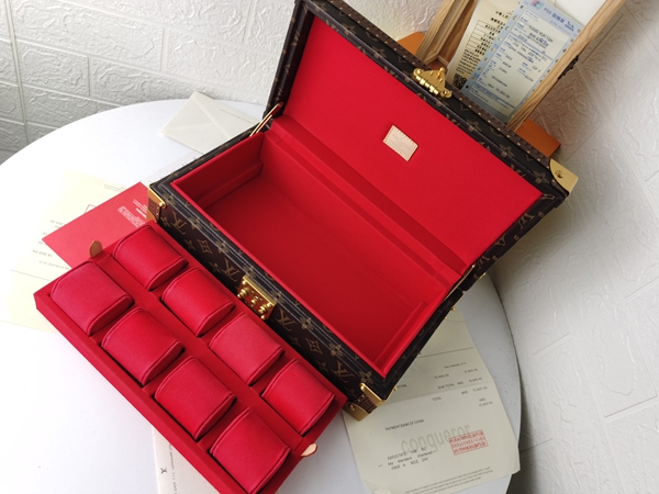 ルイヴィトンバッグ側面デザイン